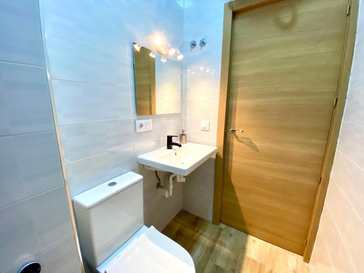 Apartamento Cruz Roja A Севиля Екстериор снимка