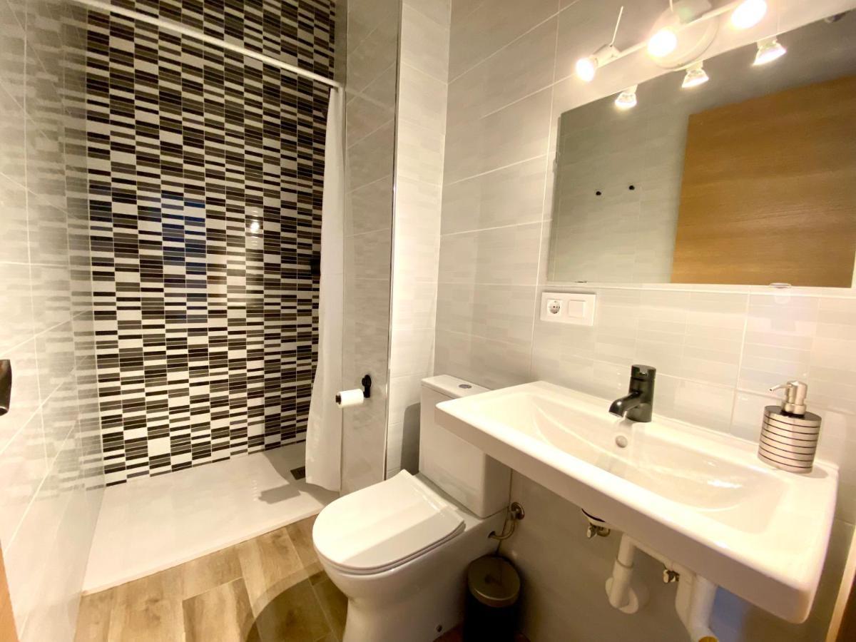 Apartamento Cruz Roja A Севиля Екстериор снимка
