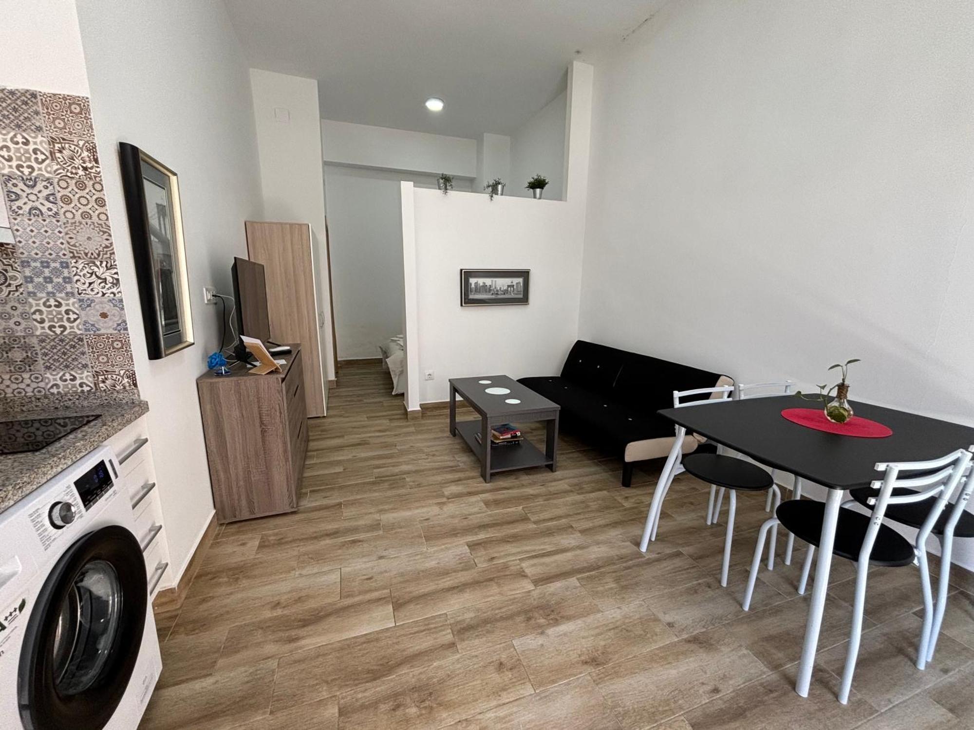 Apartamento Cruz Roja A Севиля Екстериор снимка